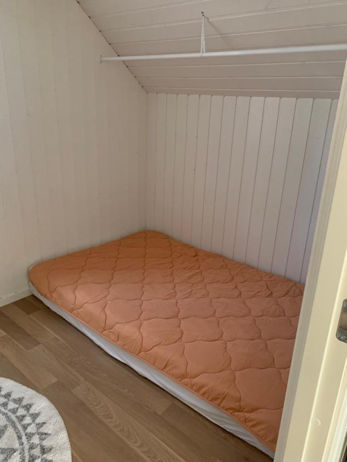 Sjarmerende Gjestehus Med Stor Hage I Sandvika Exteriér fotografie